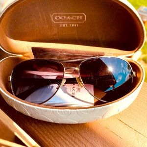 Coach Aviator Sunglasses 😎